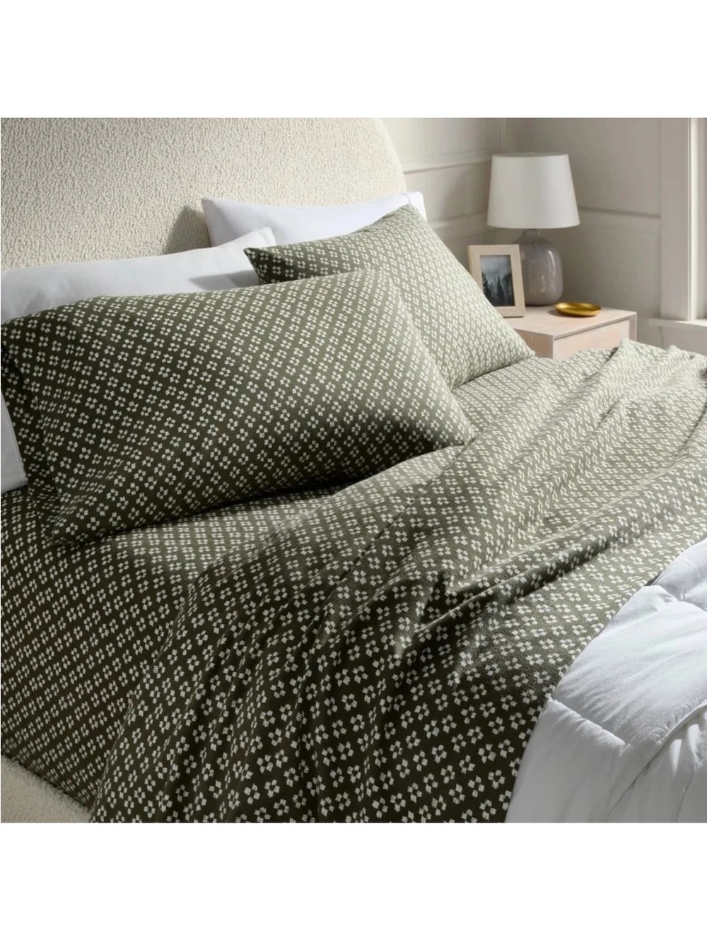 King Ultra Soft Flannel Sheet Set Green
Geo - Threshold - Picture 2 of 5